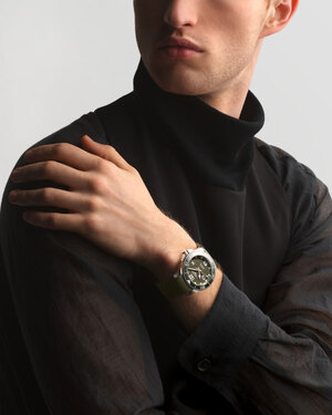 Часы Longines HydroConquest L3.782.4.06.9